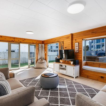 The Iconic Kiwi Bach, Full Site Downtown Mount Mount Maunganui Exterior foto