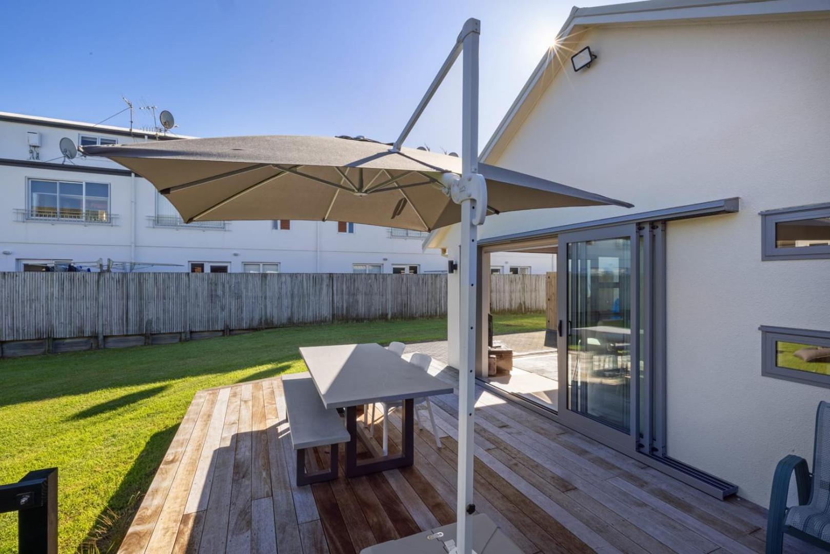 The Iconic Kiwi Bach, Full Site Downtown Mount Mount Maunganui Exterior foto