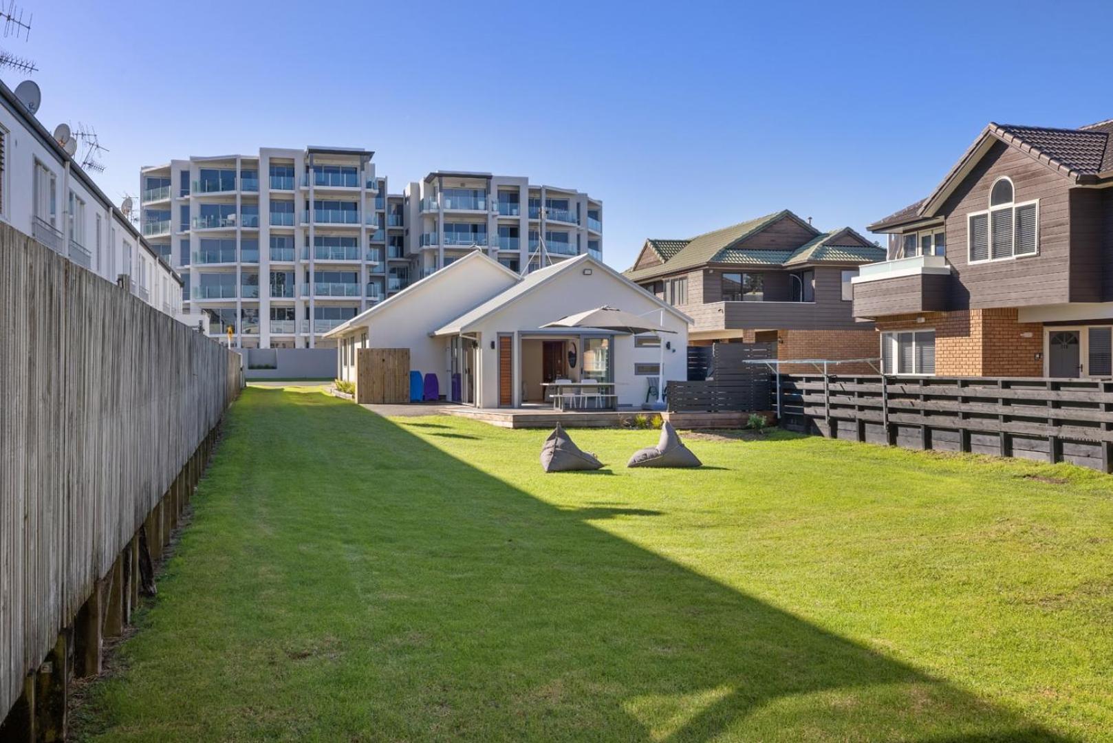 The Iconic Kiwi Bach, Full Site Downtown Mount Mount Maunganui Exterior foto