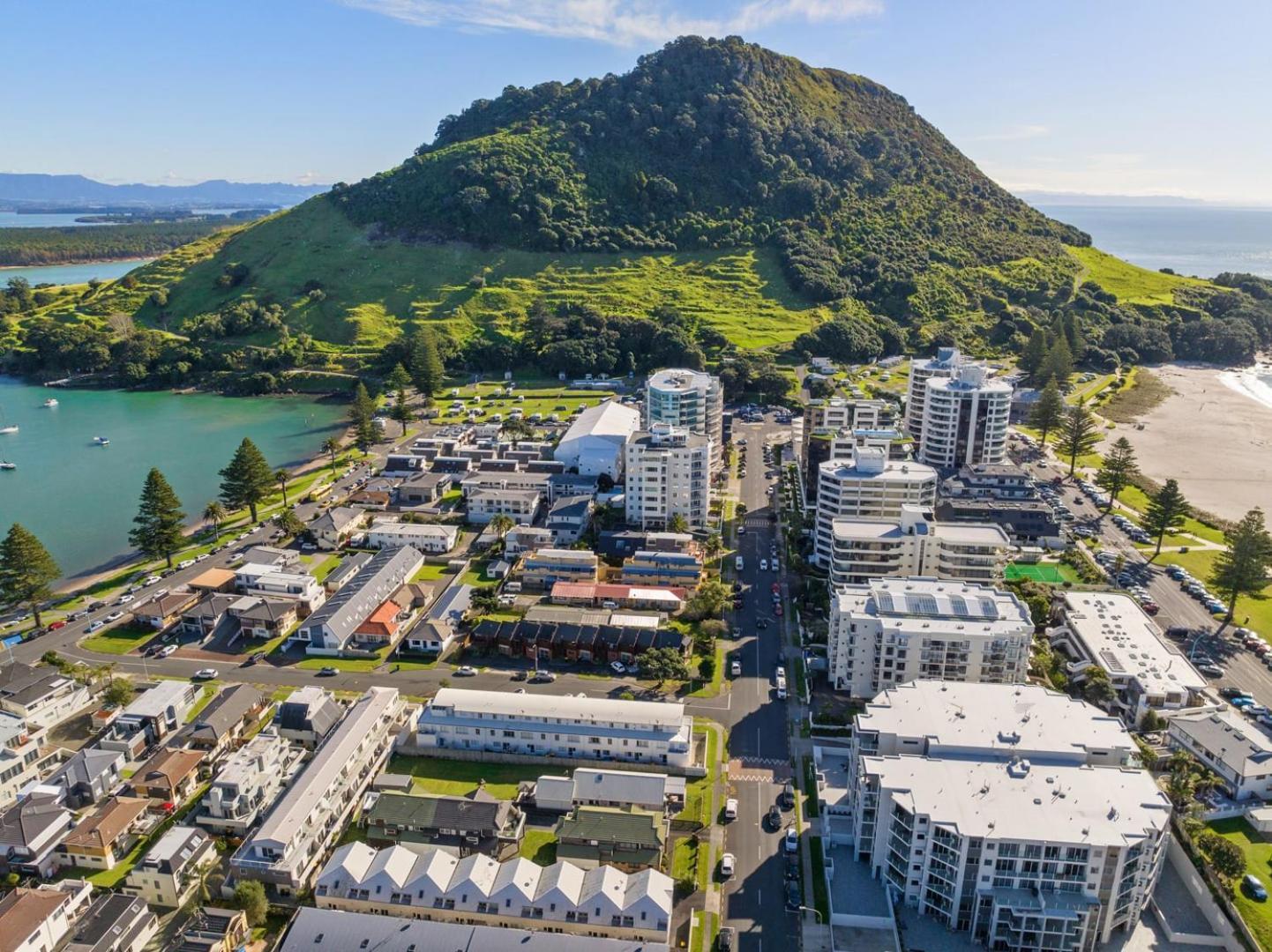The Iconic Kiwi Bach, Full Site Downtown Mount Mount Maunganui Exterior foto